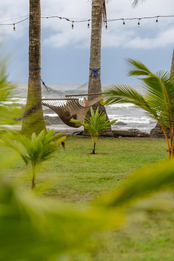 Salvatierra Beachfront Hotel Puerto Coyote Kültér fotó