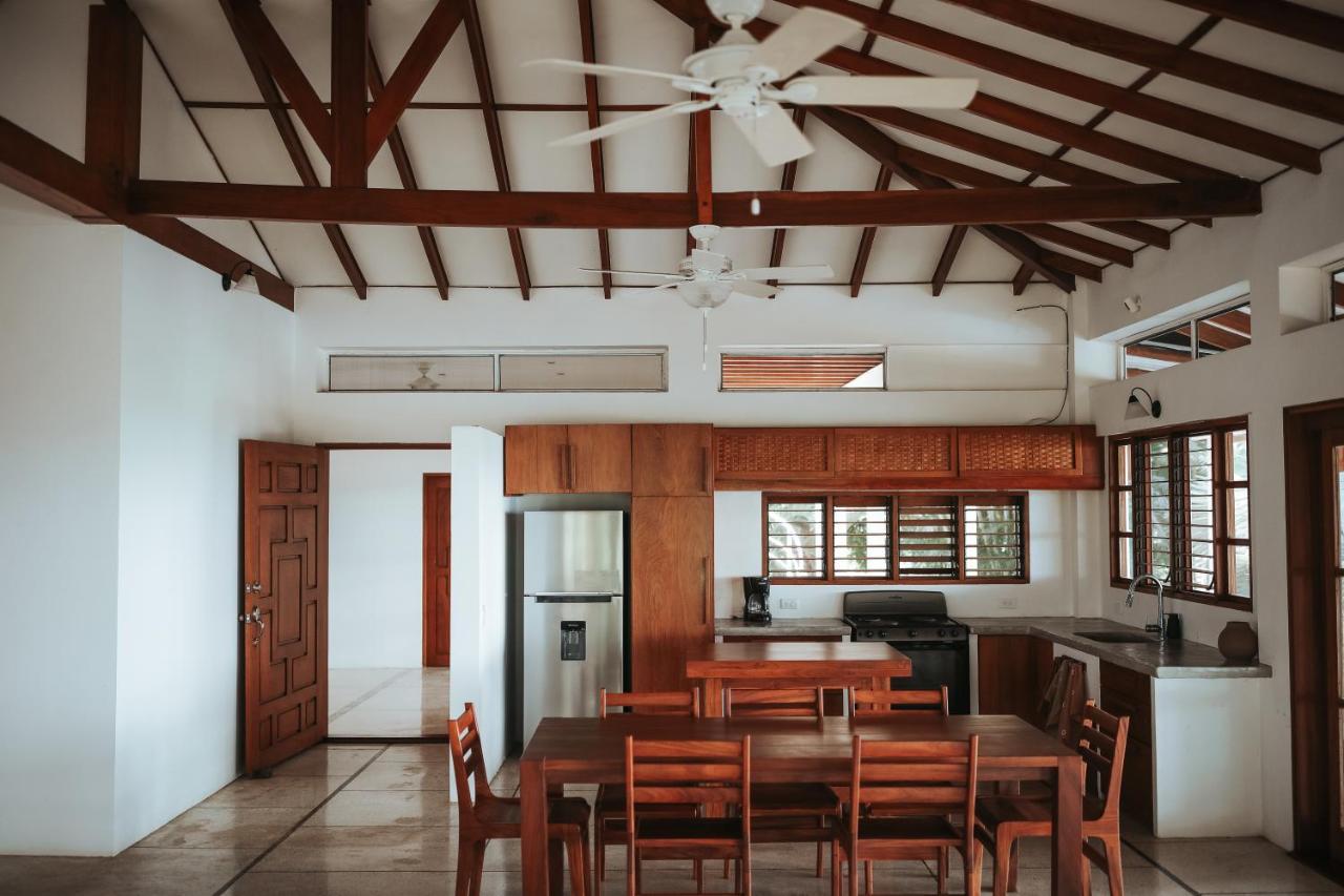 Salvatierra Beachfront Hotel Puerto Coyote Kültér fotó